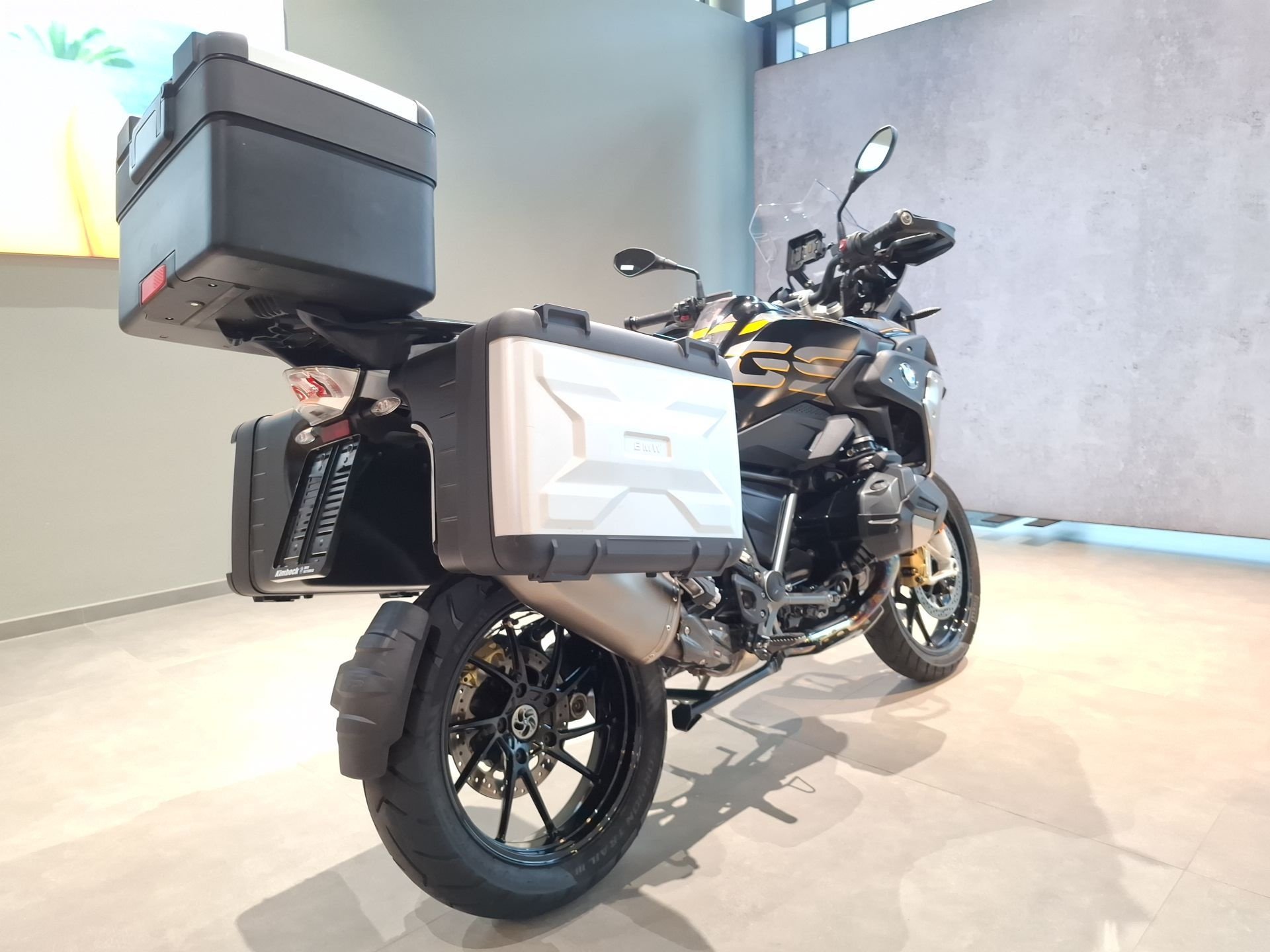 Bild 10 BMW R 1250 GS Sty.Exclusive/3.Pake/Koffer+Top/Akrapo
