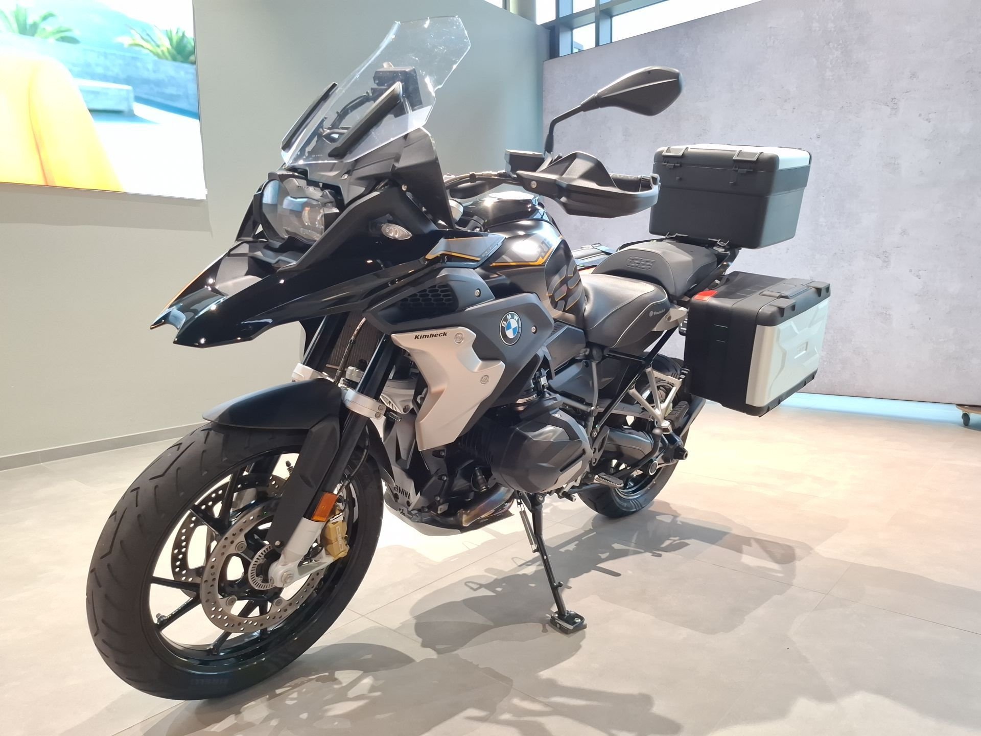 Bild 5 BMW R 1250 GS Sty.Exclusive/3.Pake/Koffer+Top/Akrapo