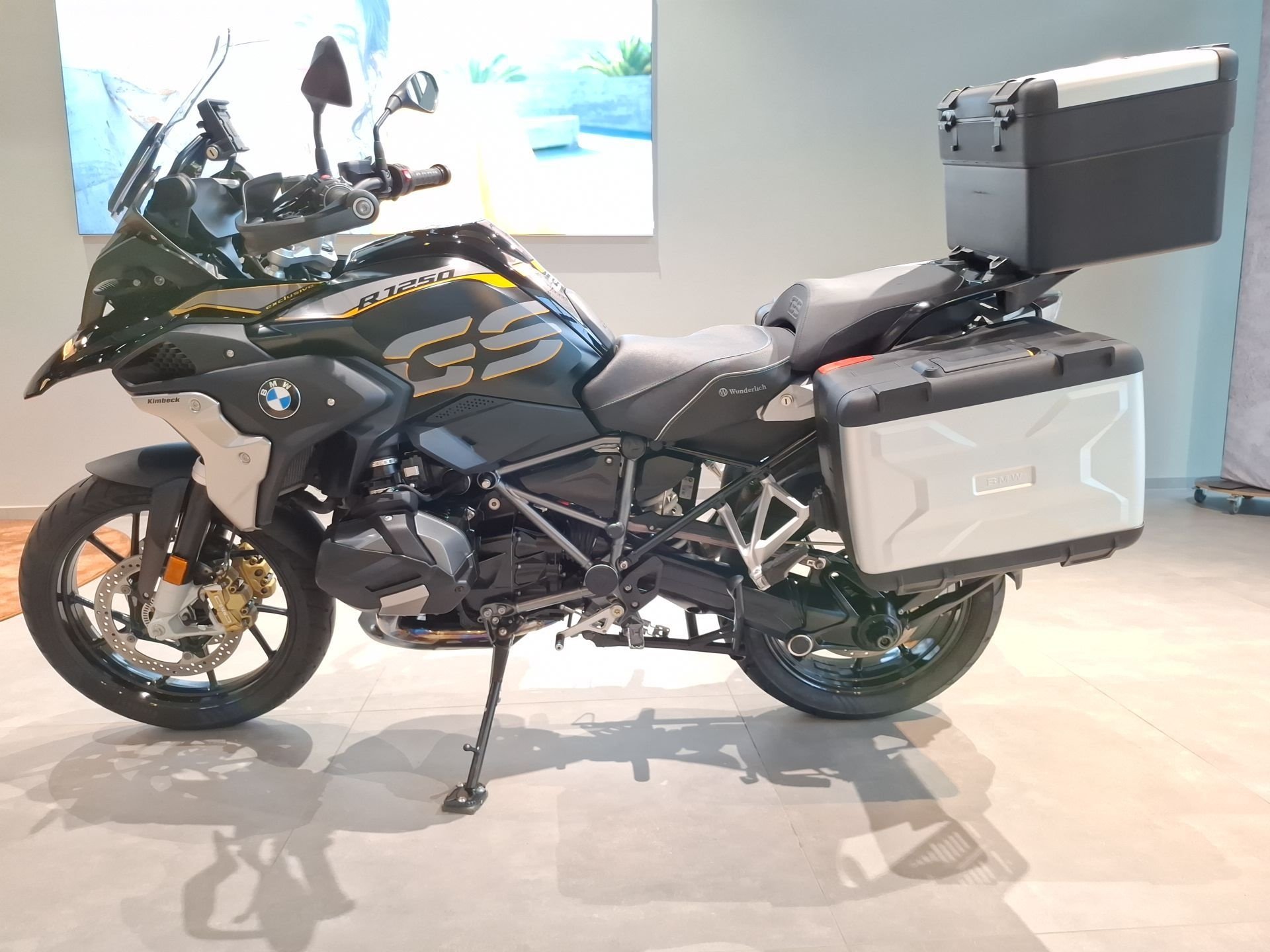 Bild 6 BMW R 1250 GS Sty.Exclusive/3.Pake/Koffer+Top/Akrapo