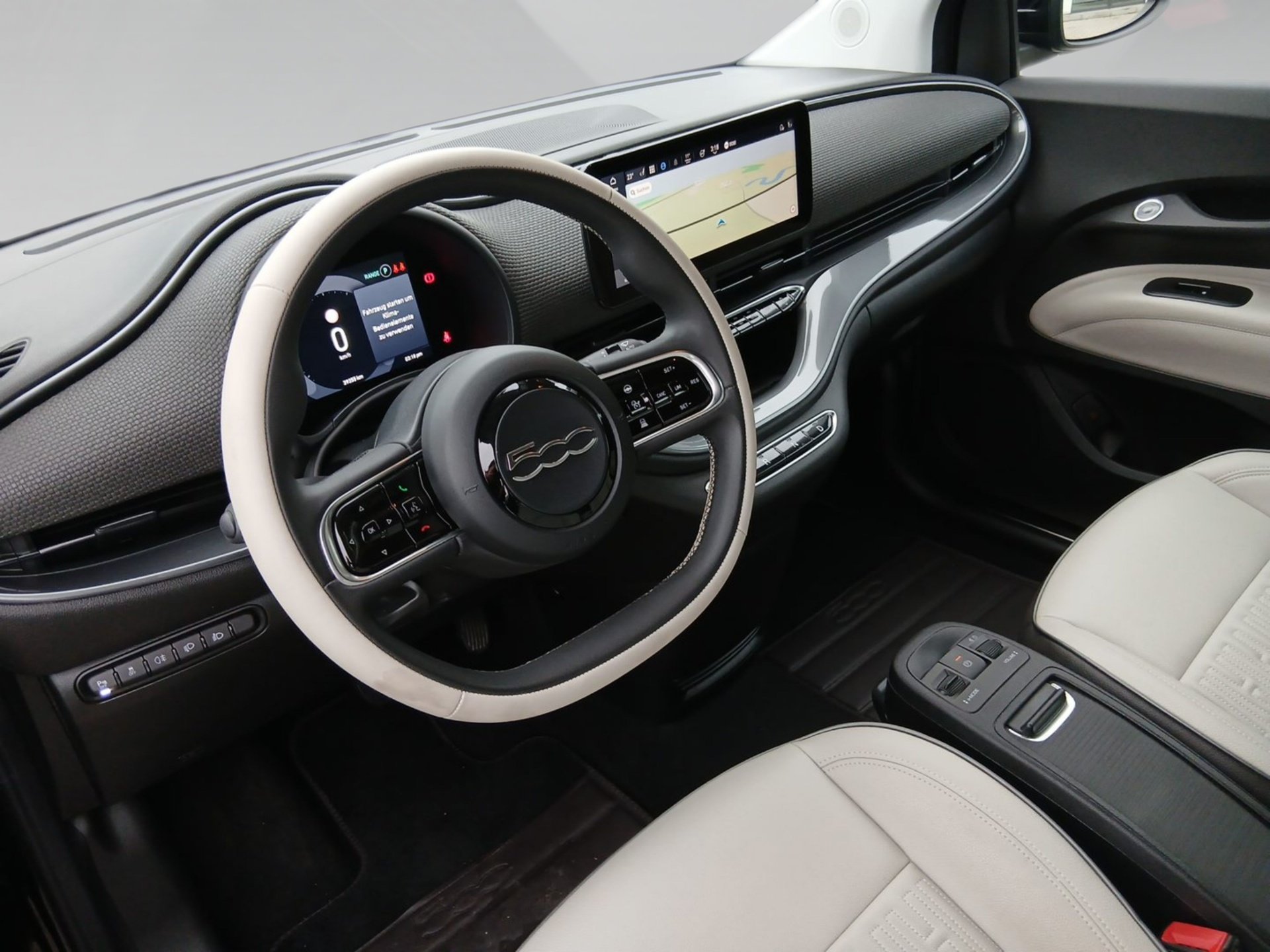 Bild 4 Fiat 500e La Prima Cabriolet 360° LED KeyLess ParkAss