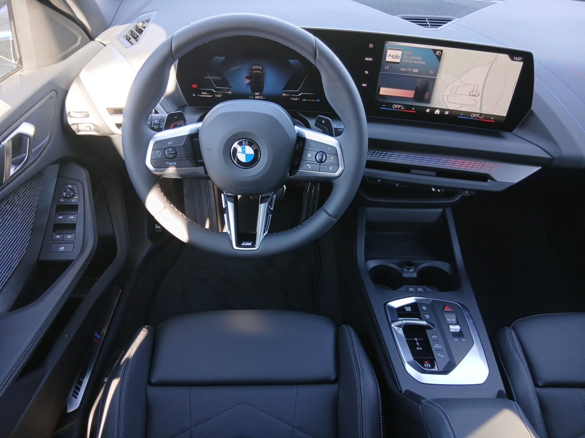 Bild 6 BMW 123 xDrive M SPORT LED DrivingAss ParkAss KeyLess