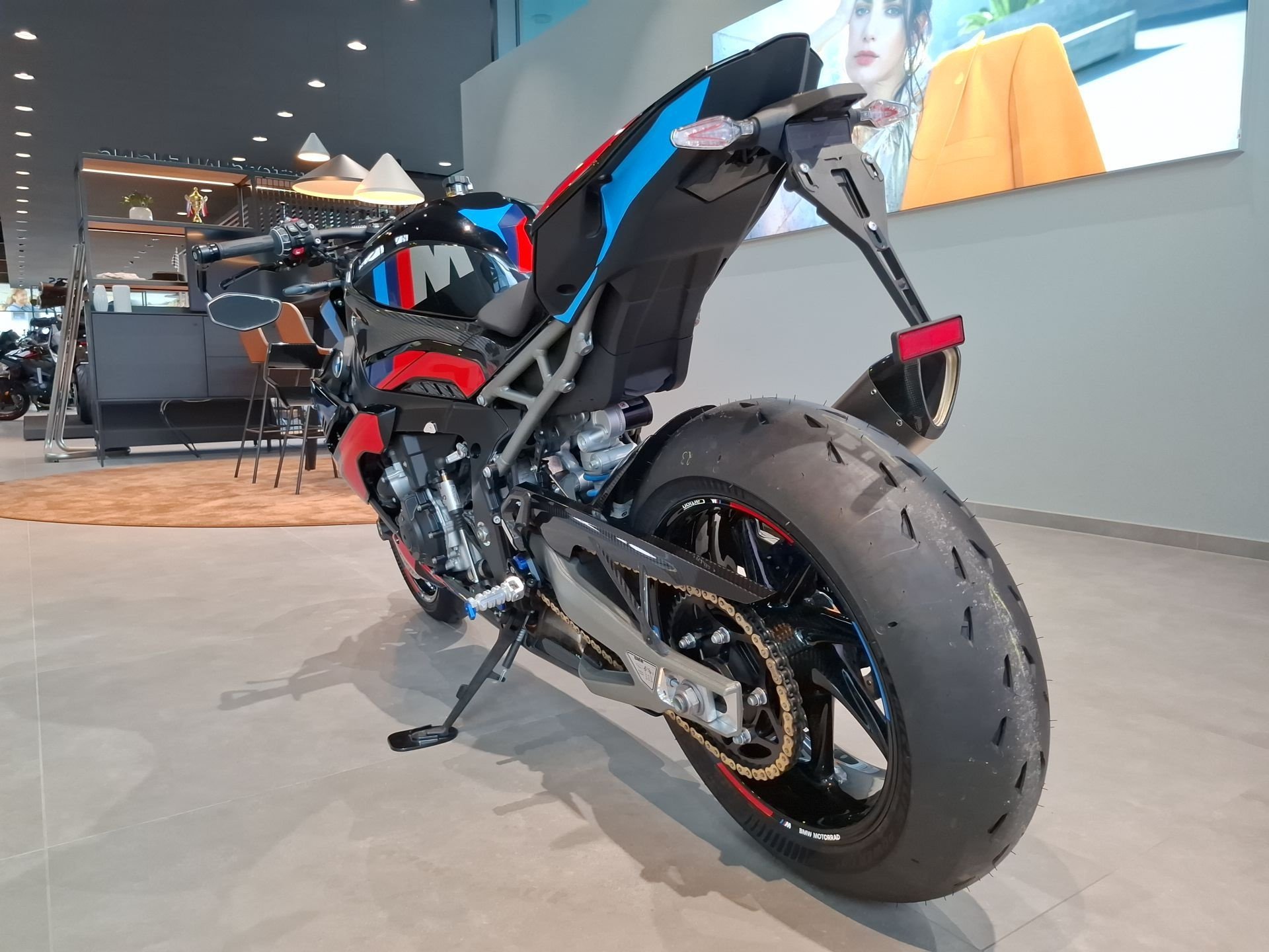 BMW  M 1000 R Competition Ilmberger Carbon Bugspoiler (Bild 8)